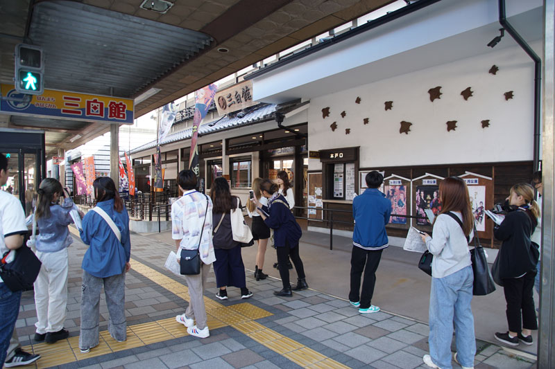 古民家活用事例でもある明石市本町通り商店街の「明石ほんまち三白館」を視察