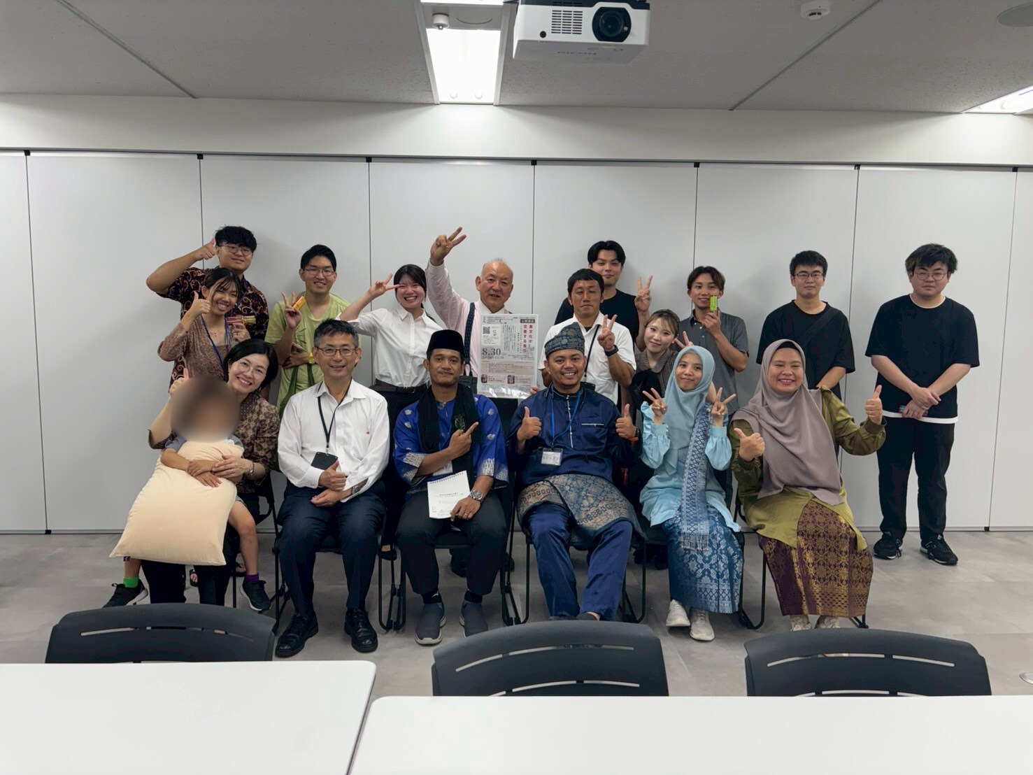 講演者、発表者、運営に関わったメンバーでの記念写真