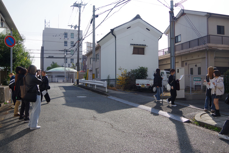 フィールドの観察は有瀬キャンパス前から始まります